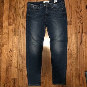 Banana republic skinny jean.